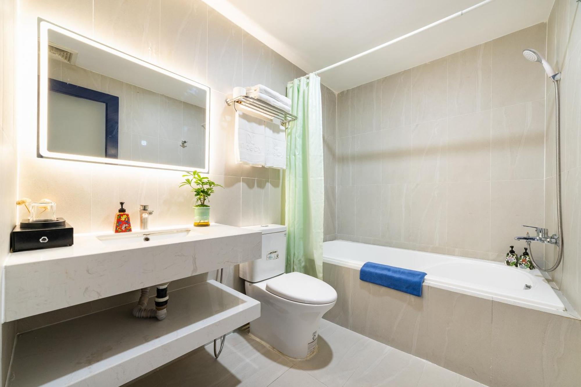 Nicecy Nganha Hotel Ho Chi Minh City Exterior photo