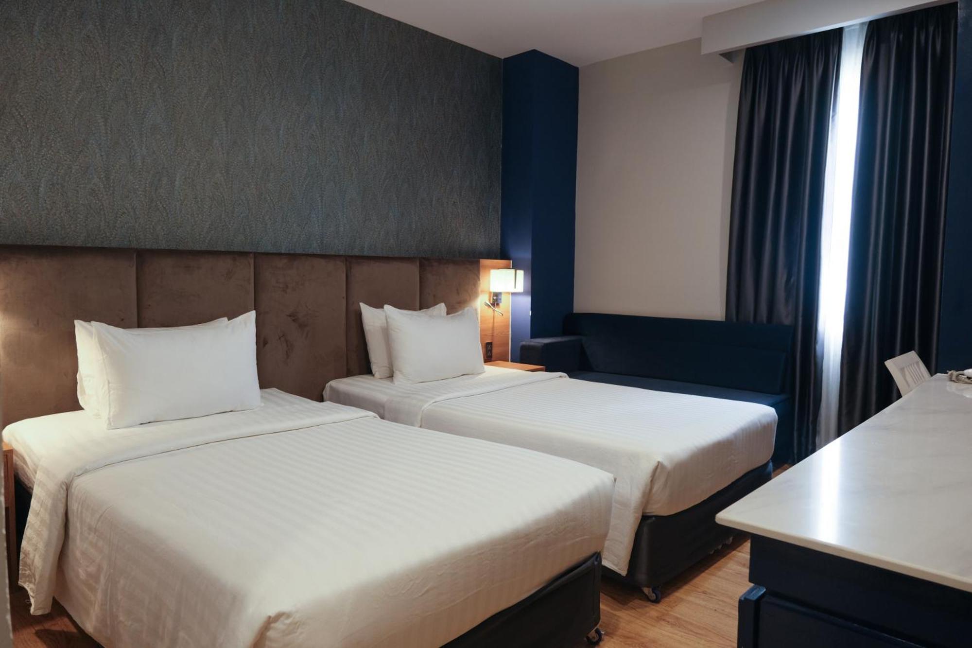 Nicecy Nganha Hotel Ho Chi Minh City Exterior photo