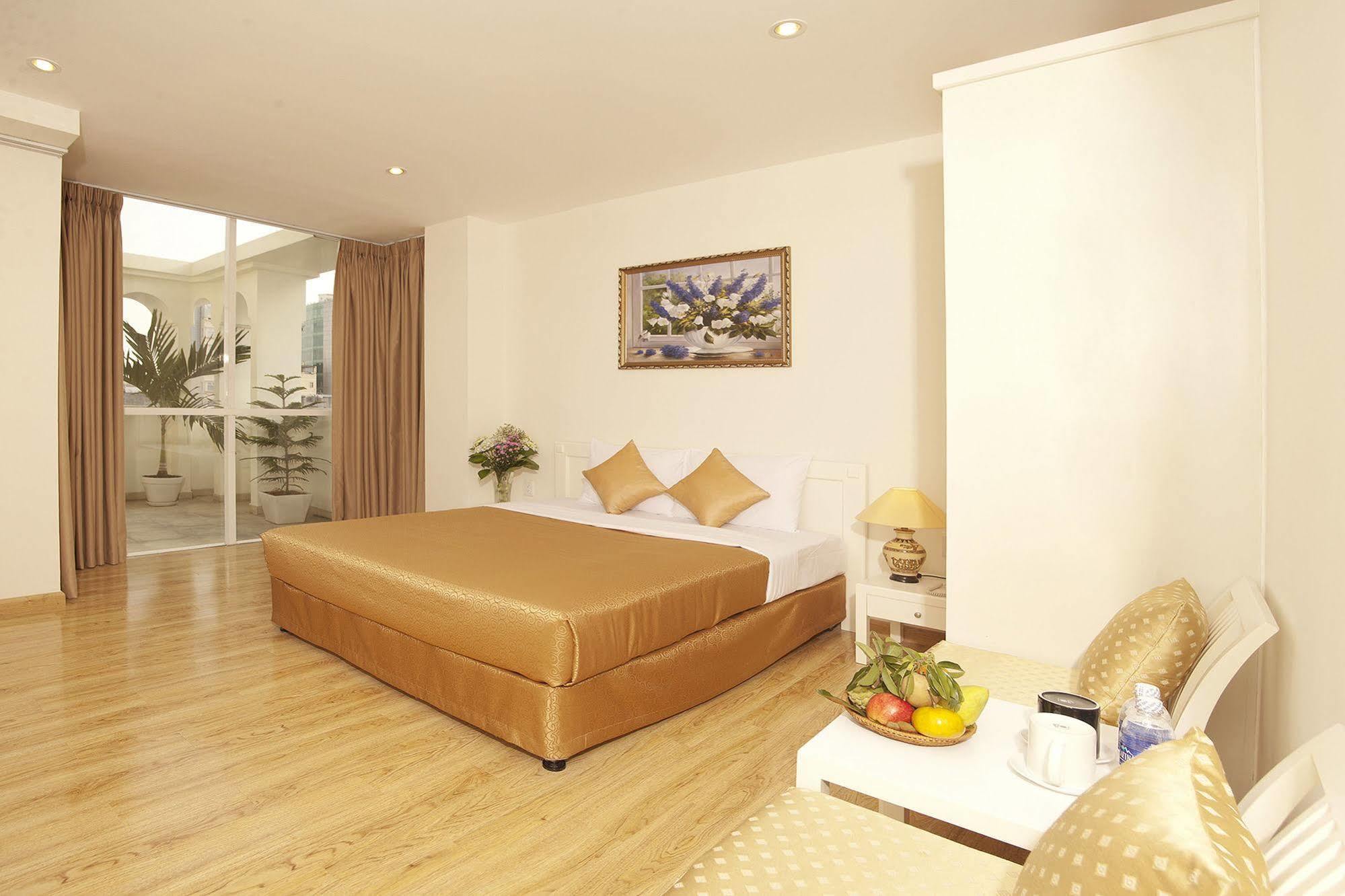 Nicecy Nganha Hotel Ho Chi Minh City Exterior photo